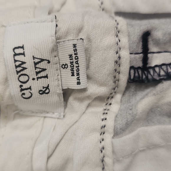 Crown & Ivy Navy and White Shorts - Picture 2 of 3